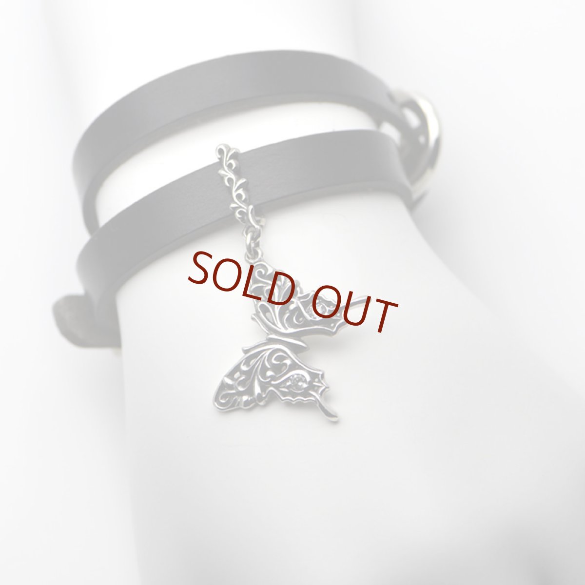 アゲハ蝶のレザーチョーカー(ブラック)【Ageha|アゲハ】【コラボアイテム】