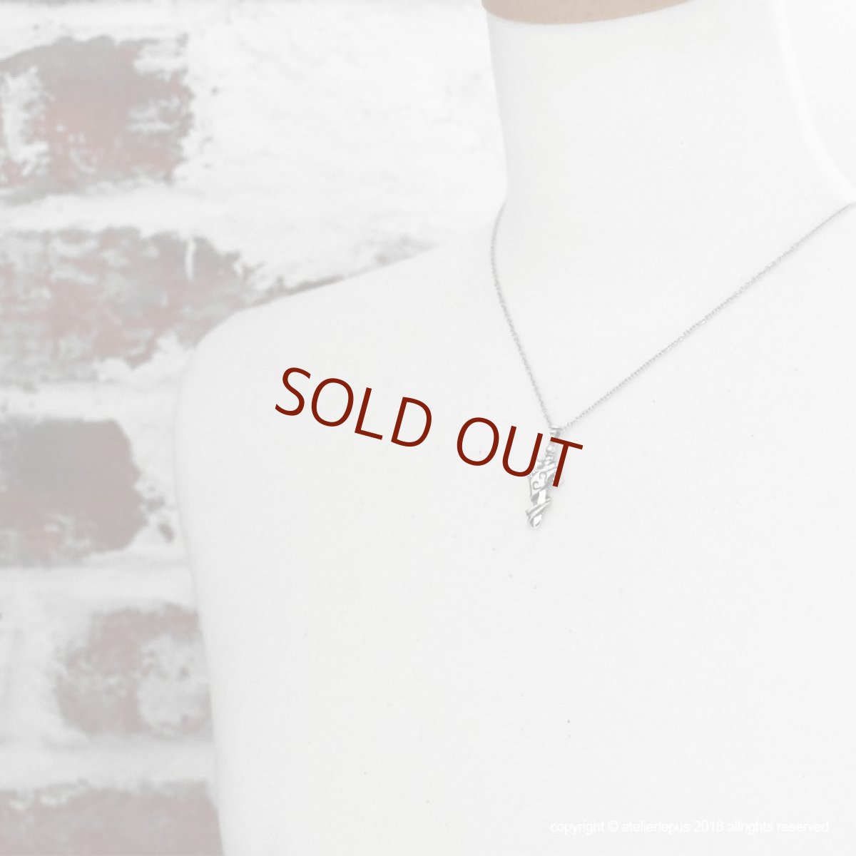 [キングダム 公式コラボアクセサリー]羌瘣(きょうかい)モデル シルバーペンダント 【White clover】