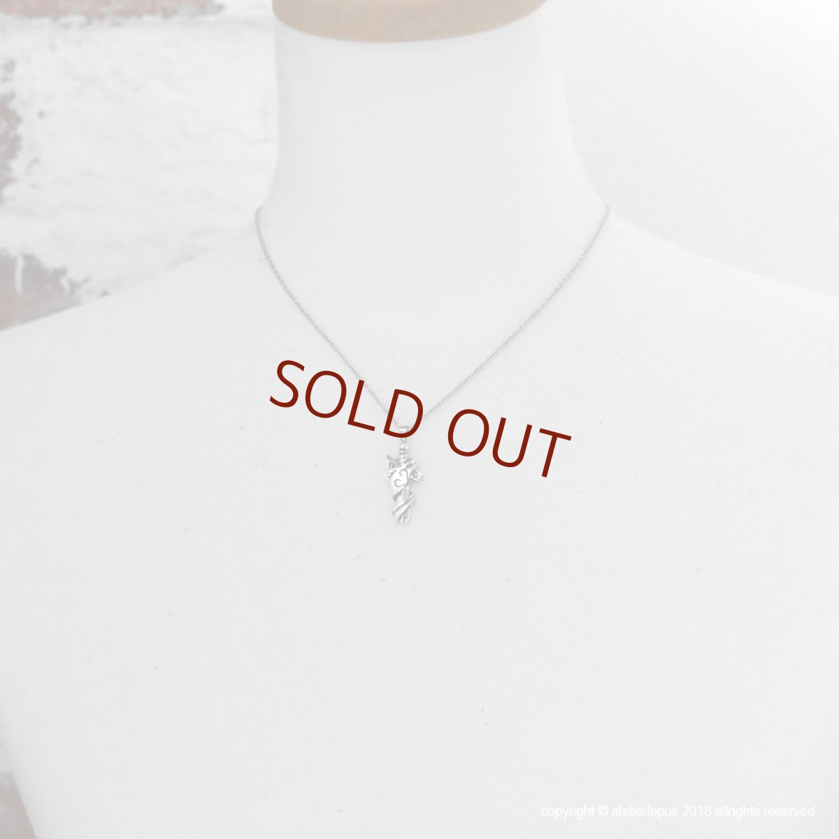 [キングダム 公式コラボアクセサリー]羌瘣(きょうかい)モデル シルバーペンダント 【White clover】