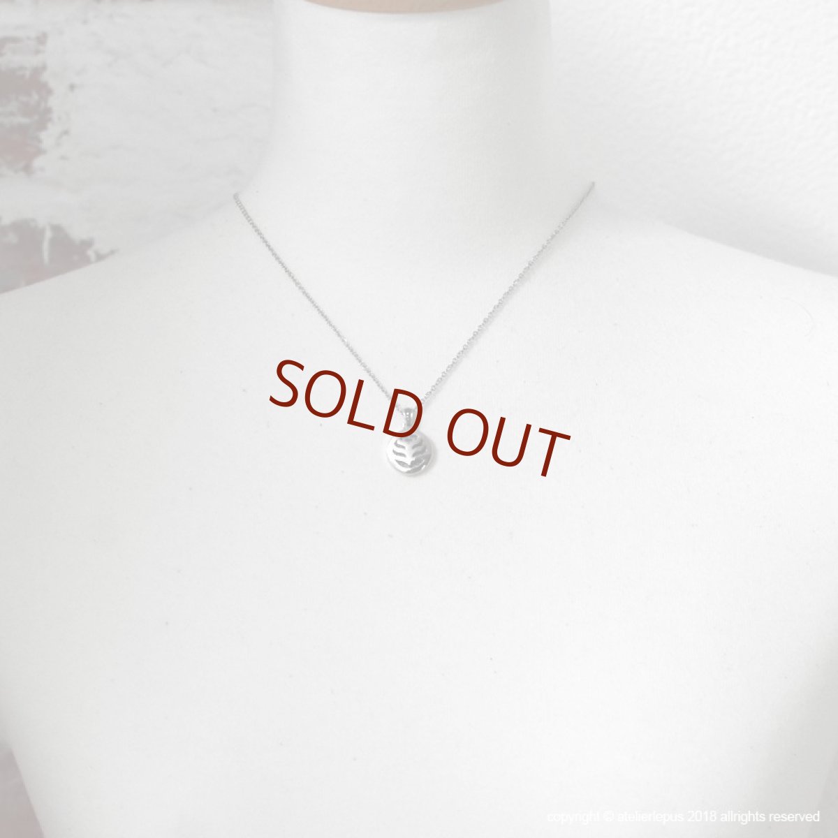 [キングダム 公式コラボアクセサリー]王賁(おうほん)モデル シルバーペンダント 【White clover】