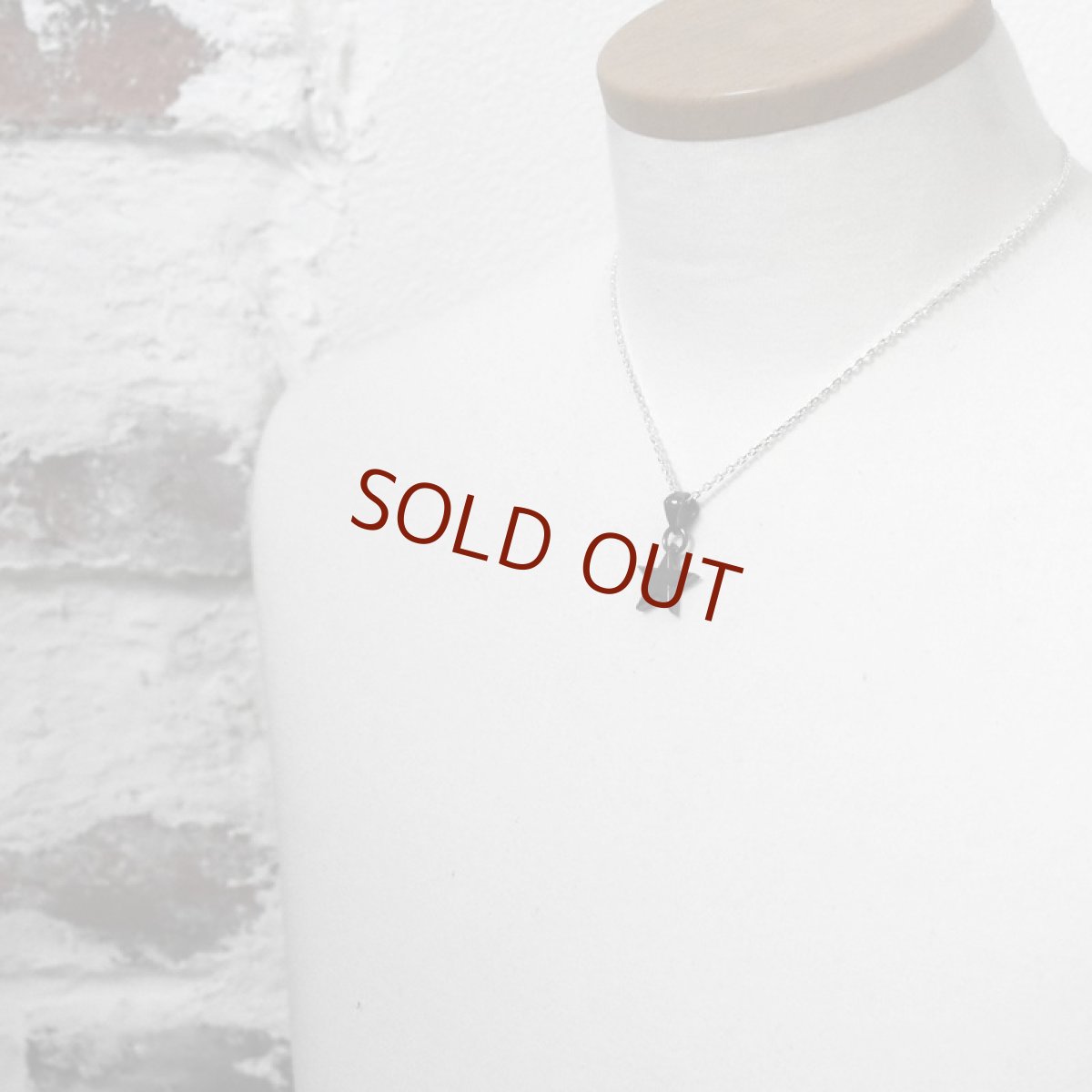 スター(星)モチーフのシルバーペンダント［ブラックコーティング］【cooldust | クールダスト】