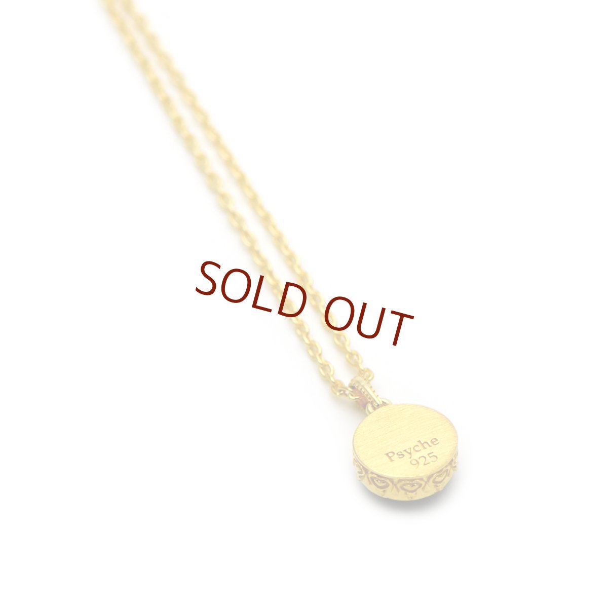 ゴシック調ラウンドペンダント(ゴールド)【Psyche|プシュケ】