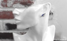 タミラスムラサキシジミ 蝶の翅 アンシンメトリー ピアス(シルバー)【Psyche|プシュケ】