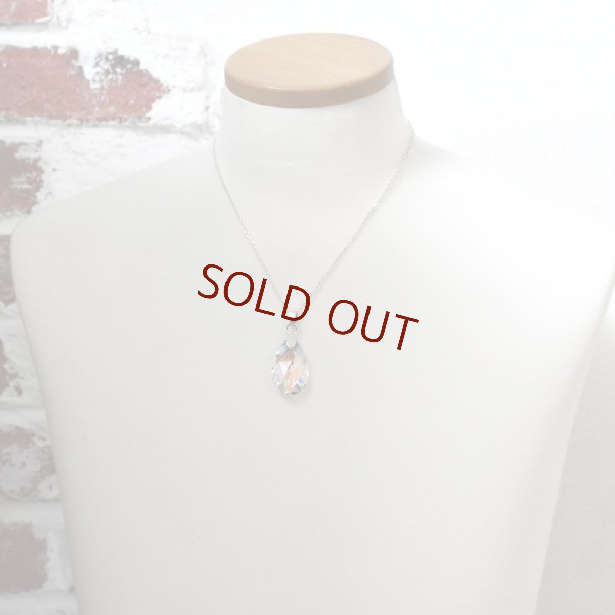 スワロフスキー クリスタル オーロラカラー シルバーペンダント