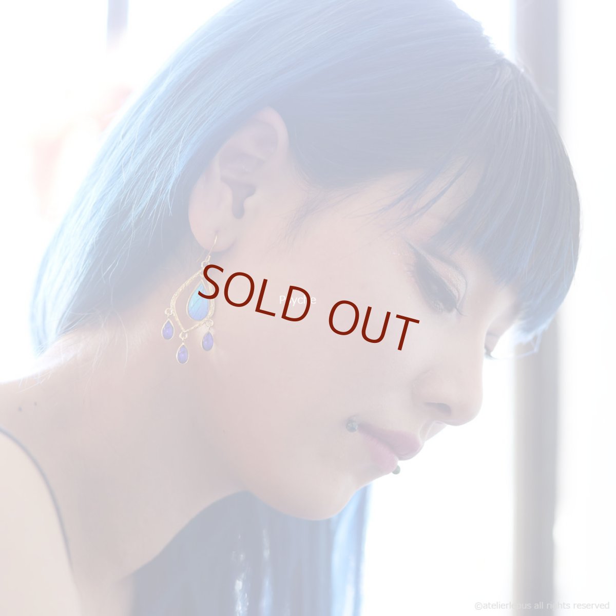 タミラスムラサキシジミ/ケンタウルスムラサキツバメ 蝶の翅 ピアス(ゴールド)[片耳]【Psyche|プシュケ】