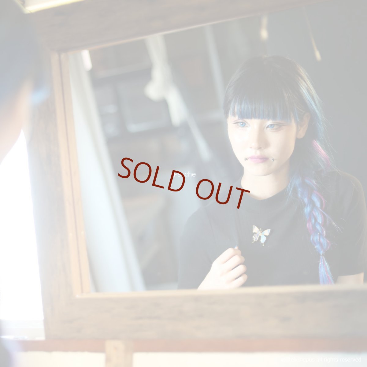 ブルーが美しいブローチ兼ペンダント(ゴールド)