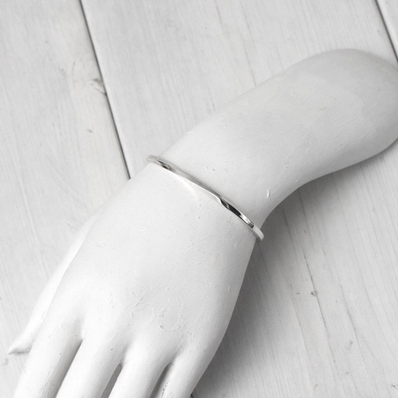 Narrow Twist Bangle / ツイスト バングル シルバー 925【it's 12