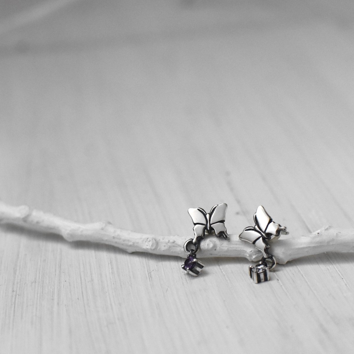 アゲハ 蝶 ストーンチャーム ポストタイプ シルバー925 ピアス【Ageha|アゲハ】