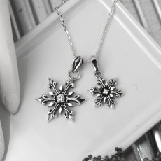 スノーフレーク 雪の結晶 デザイン シルバー925 ペンダント ネックレス【cooldust | クールダスト】