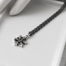 ほうき星 スノーフレーク 雪の結晶 シルバー925 ペンダント ネックレス【cooldust | クールダスト】
