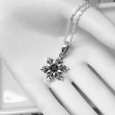 雪の結晶 スノーフレーク シルバー925 ペンダント ネックレス [誕生石]【cooldust | クールダスト】