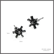 雪の結晶 スノーフレーク デザイン シルバー925 ピアス【cooldust | クールダスト】