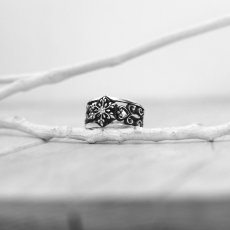 スノーフレーク 雪の結晶 デザイン シルバー925 リング 指輪 [誕生石]【cooldust | クールダスト】