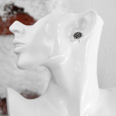 雪の結晶 スノーフレーク デザイン 文様 シルバー925 ピアス【cooldust | クールダスト】