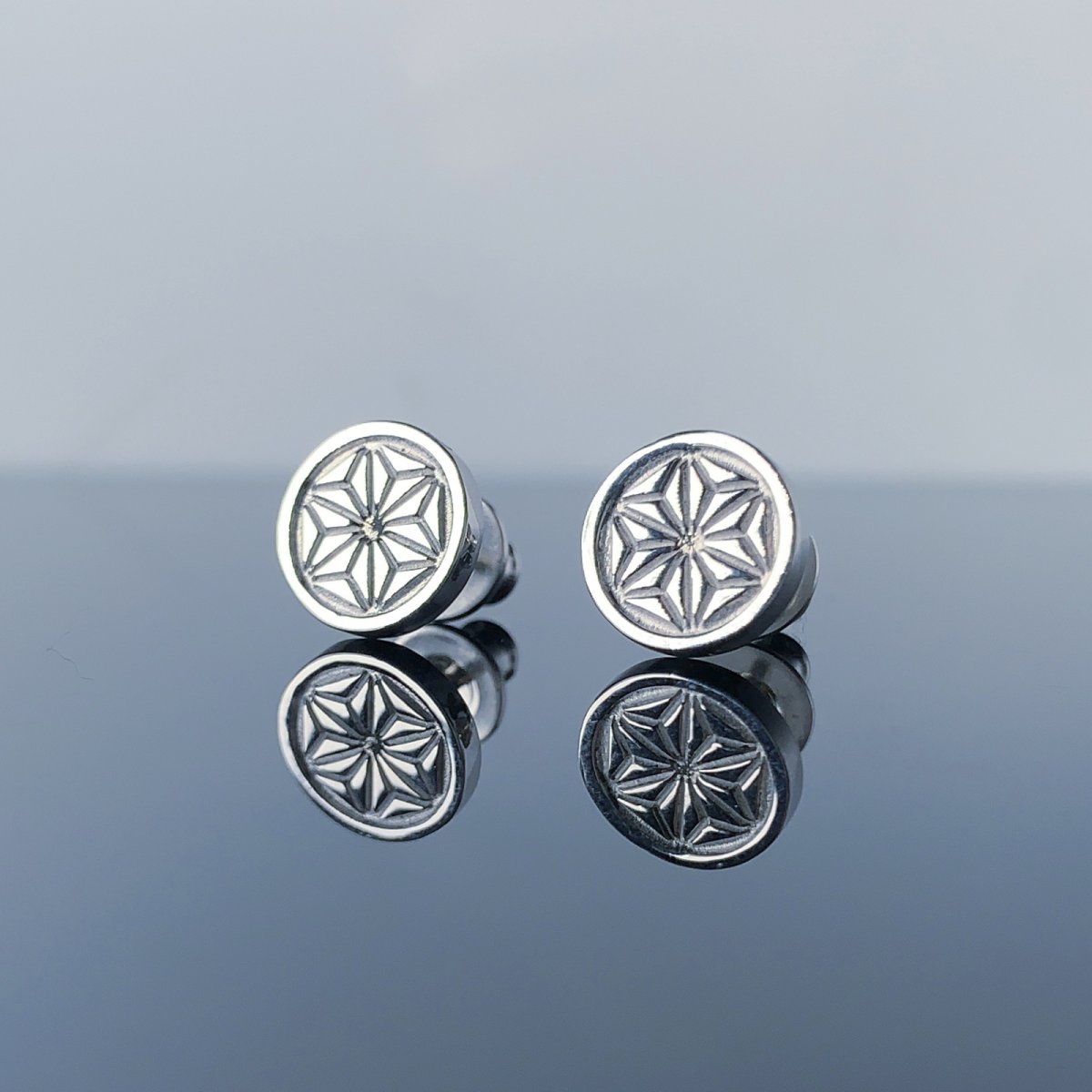 麻の葉 文様 耳飾り 和柄 シルバー925 ピアス  [両耳]【KANAME | 金目(かなめ)】