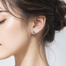 四葉のクローバー シルバー925 チャーム ピアス [誕生石]