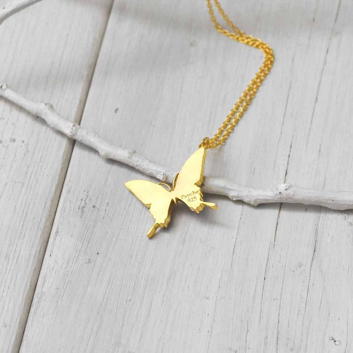 スルコウスキーモルフォ 蝶の翅 シルバー925 ペンダント ネックレス (ゴールド)【Psyche|プシュケ】